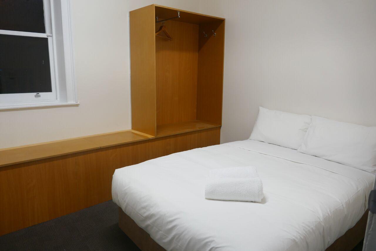 لونسيستون Okeefes Hotel Backpackers المظهر الخارجي الصورة